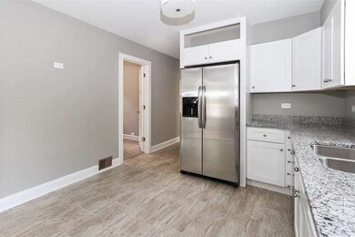 1173 S Ridgeland Ave, Oak Park, IL 60304 - photo 7