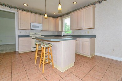 1996 Autumn Ridge Rd, Macungie, PA 18062 - photo 4