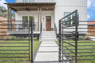 808 Walton St, Houston, TX 77009 - photo 3