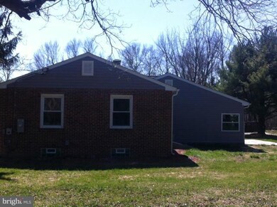 502 Magnolia Rd, Joppa, MD 21085 - photo 3