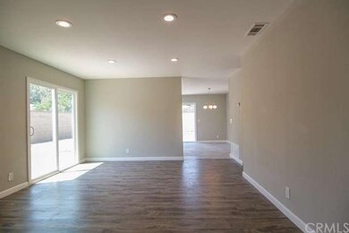 LIVINGROOM AS YOU ENTER