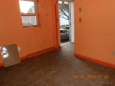 5 121st St, Troy, NY 12182 - photo 5