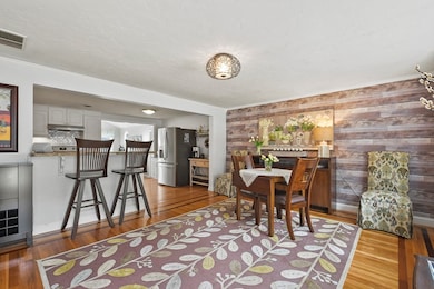 56 Woodside Ave, Braintree, MA 02184 - photo 2