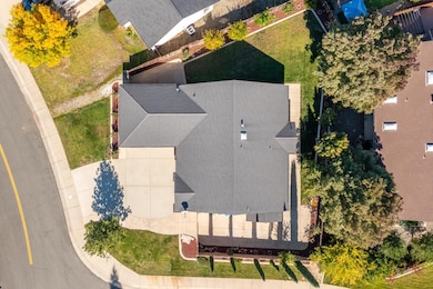 2925 Aspen Glow Ln, Redding, CA 96001 - photo 6