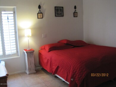 1027 W Julie 058