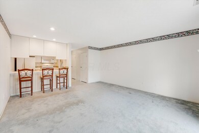 Living Room (2)