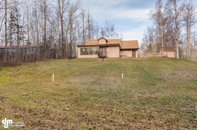 2220 N Cottonwood Loop Wasilla-large-029