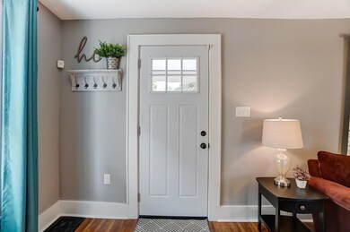 128 E Welch Ave, Columbus, OH 43207 - photo 5