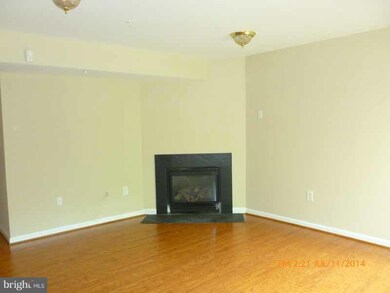10402 Glen Spring Ln, Bowie, MD 20720 - photo 3