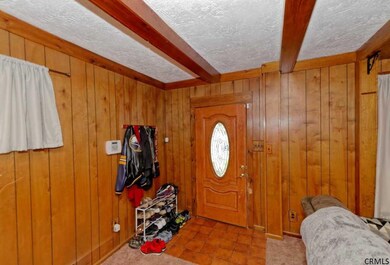 921 Vischer Ave, Schenectady, NY 12306 - photo 2