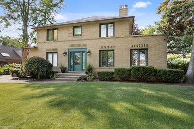 15215 Windmill Pointe Dr, Grosse Pointe Park, MI 48230 - photo 3