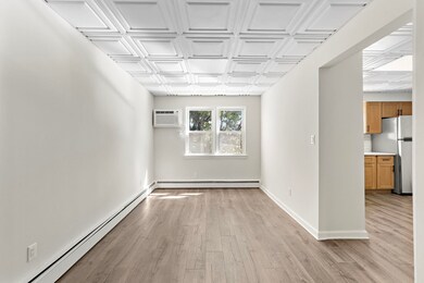 1534 Paterson Plank Rd unit 2nd floor, Secaucus, NJ 07094 - photo 4