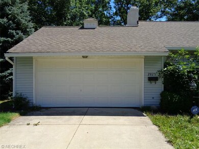 Attached 2 Car Garage