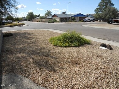 023-150926 front yard