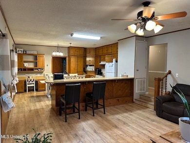 8 Chisholm Trail, Wiggins, MS 39577 - photo 4