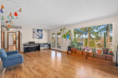 232SmokeyLn-009