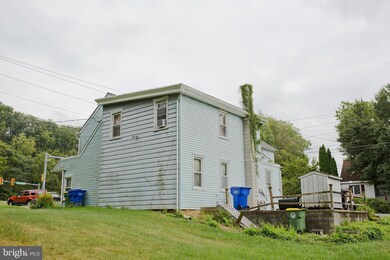 940 Lampeter Rd, Lancaster, PA 17602 - photo 2