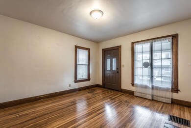 141 Blake Ave 010