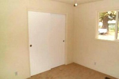 735 S 5th St, Central Point, OR 97502 - photo 7