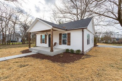 311 Hobson Ave, Shelbyville, TN 37160 - photo 3