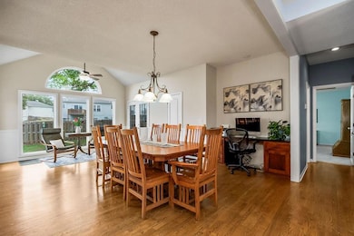 7323 Meadowsweet Ln, Shawnee, KS 66227 - photo 7