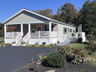 32 Kendall Ct, Raynham, MA 02767 - photo 2