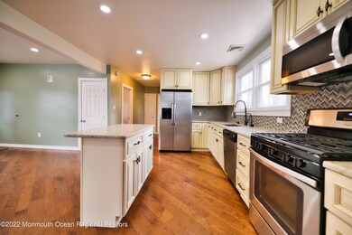 114 3rd Ave, Tuckerton, NJ 08087 - photo 5
