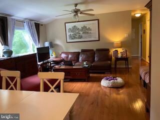 13527 Turkey Branch Pkwy, Rockville, MD 20853 - photo 3