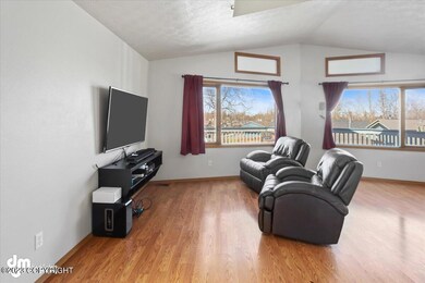 07-Living Room_IMG_4878