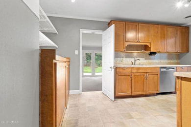 900 School St, Jacksonville, NC 28540 - photo 7