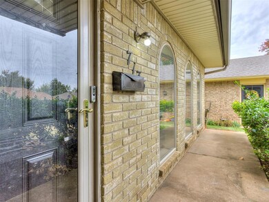 7135 N Comanche Ave, Warr Acres, OK 73132 - photo 6