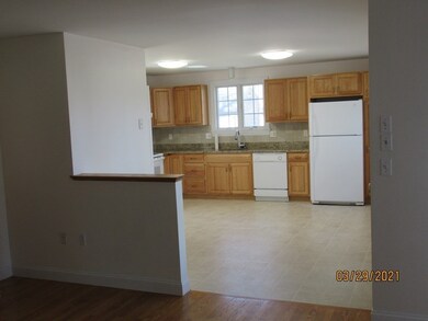 9 Cooper St unit 13, Wakefield, MA 01880 - photo 4