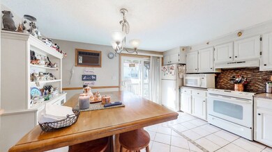 29 Douglas Dr, East Bridgewater, MA 02333 - photo 3