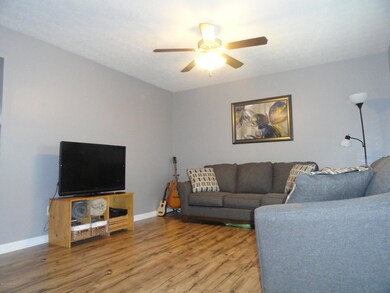 225 Crossfield Dr, Mount Washington, KY 40047 - photo 7