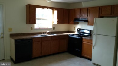 121 Nottoway Dr, Stephens City, VA 22655 - photo 4