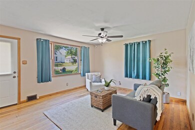 207 S Pearl St, Wayland, IA 52654 - photo 4