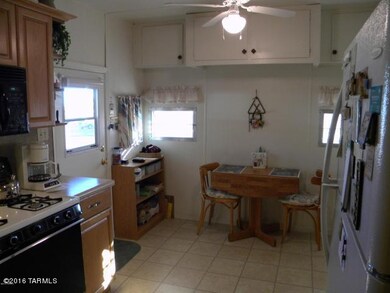 Eat-In kitchen main home