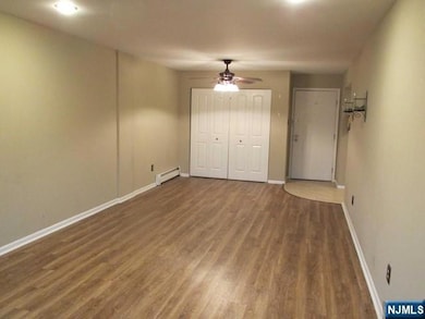 439 Ridge Rd unit 4, Lyndhurst, NJ 07071 - photo 5