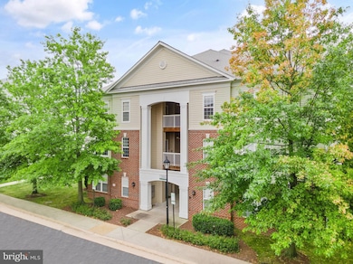 22655 Blue Elder Terrace unit 304, Ashburn, VA 20148 - photo 3