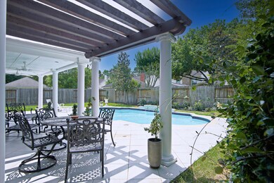 17015 Country Bridge Rd, Houston, TX 77095 - photo 4