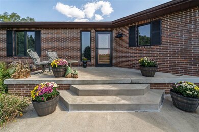 1650 W 28th St N, Newton, IA 50208 - photo 3