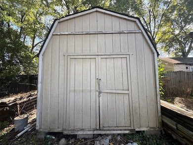 3702 Grey Rd, Memphis, TN 38108 - photo 4