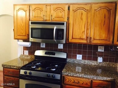 Palm lane-kitchen 4