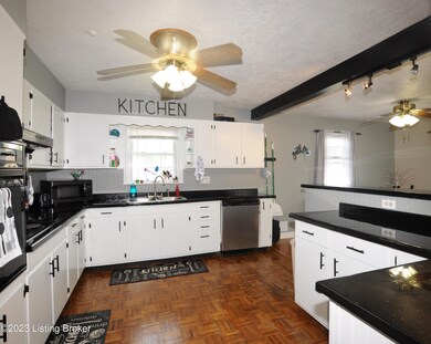 3801 Blanton Kitchen