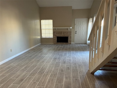 11917 Bob White Dr unit 881, Houston, TX 77035 - photo 5