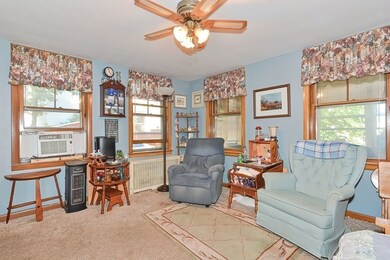 34 Maple St, Spencer, MA 01562 - photo 4