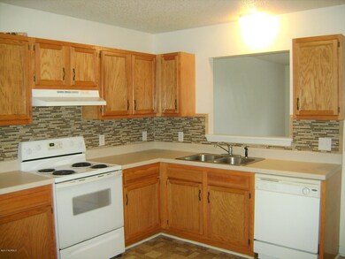 362 Bracken Place, Jacksonville, NC 28540 - photo 7