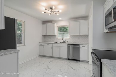 6204 Apex Dr, Louisville, KY 40219 - photo 7