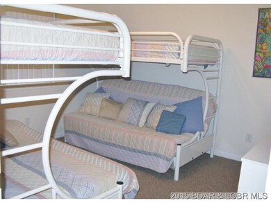 You can sleep 6 guests in 2nd