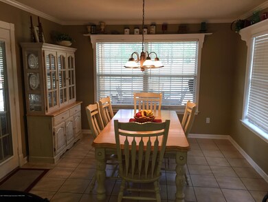 eat in kitchen